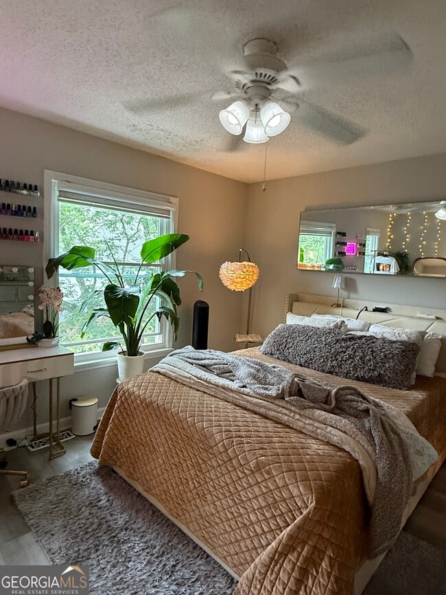 Building Photo - 5045 Laurel Springs Way SE