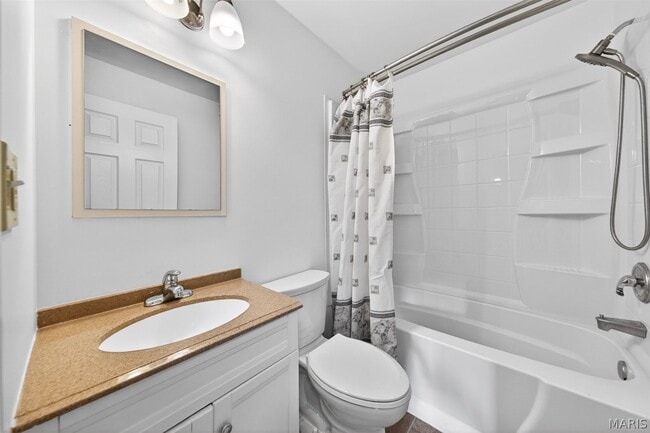 Building Photo - 264 Braeshire Dr