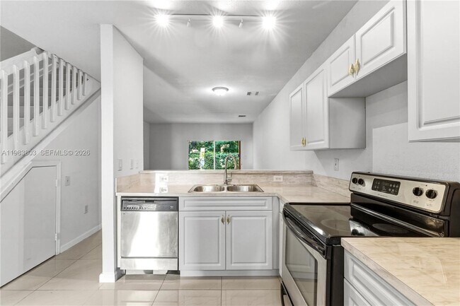 Building Photo - 17331 NW 7th Ave