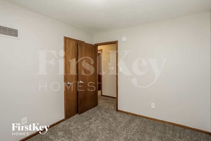 Building Photo - 16829 E 41 St S