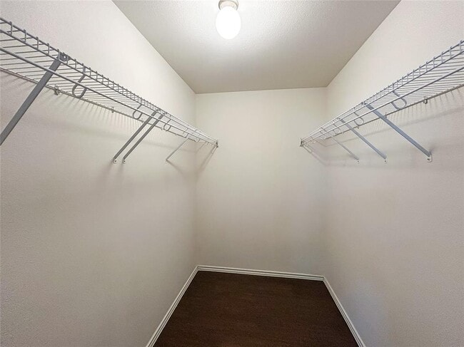 Building Photo - 232 Brandons Way