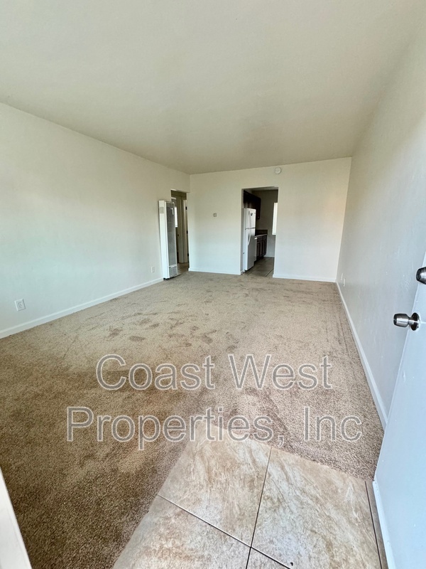 Primary Photo - 4127 Wabash St