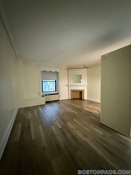 Building Photo - 62 Boylston St