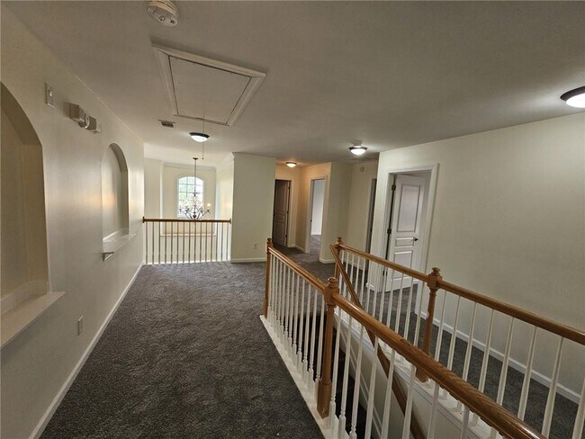 Building Photo - 1186 Scenic View Cir