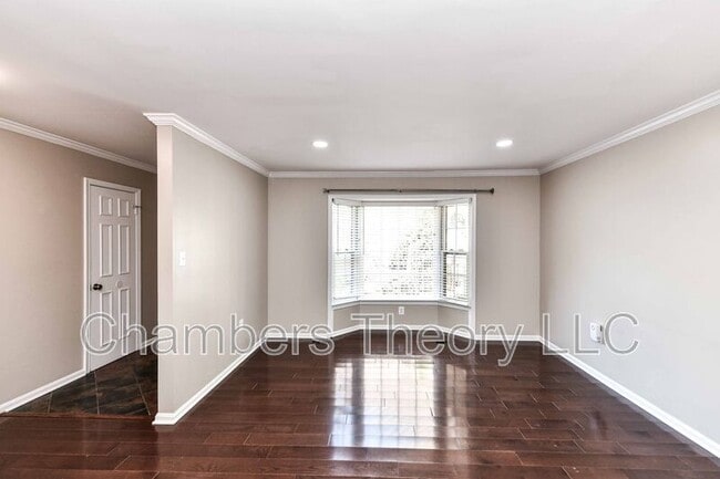 Building Photo - 2109 Kings Mill Ct