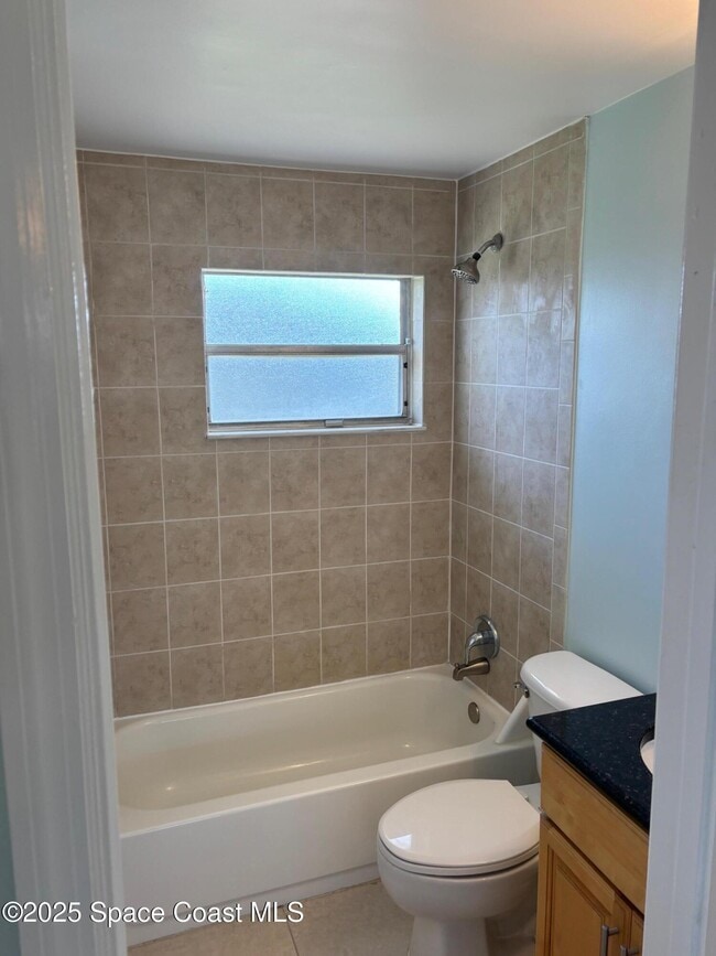 Building Photo - 306 Johnson Ave