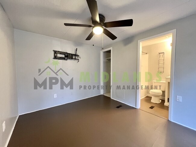 Building Photo - 240 Rister Rd