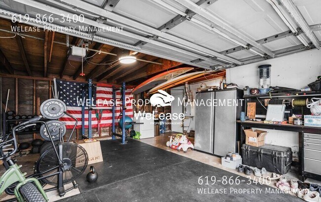 Building Photo - 1321 East Ln
