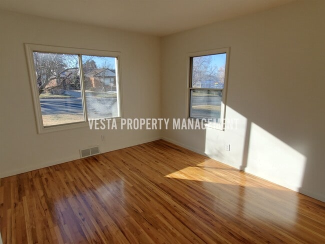 Building Photo - 1516 36th St