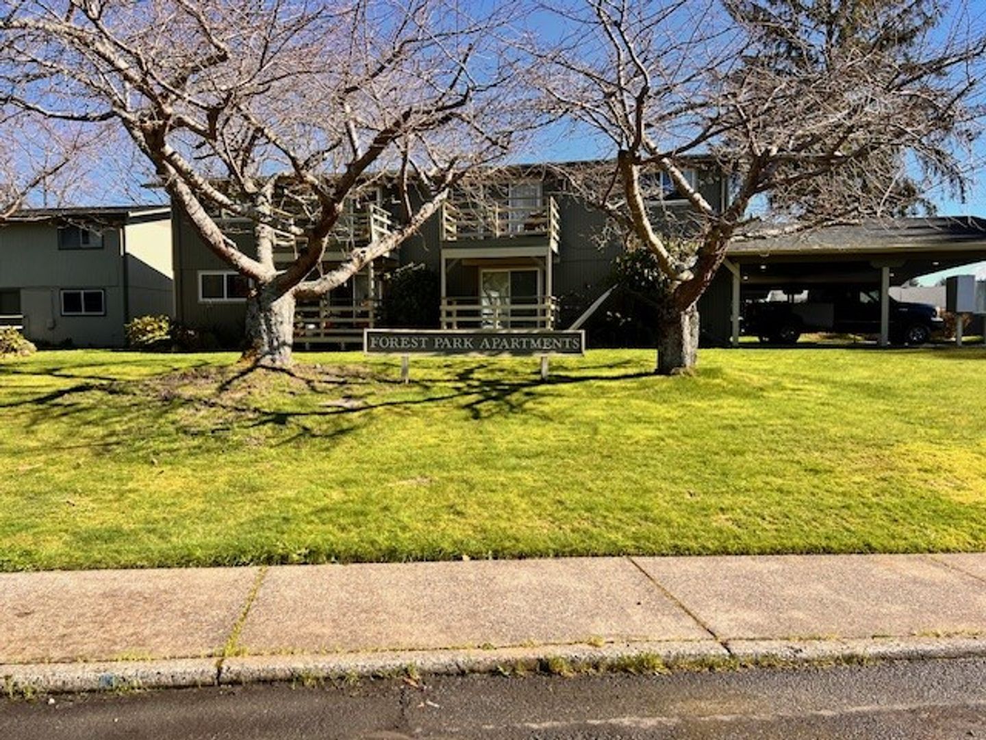 Building Photo - 435 Ranch Rd