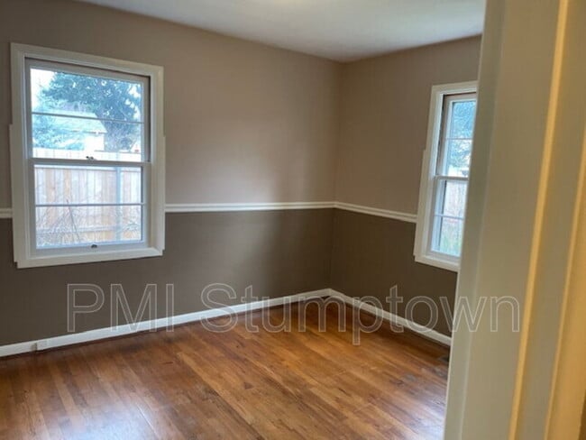 Building Photo - 575 E Berkeley St