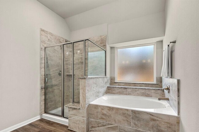 Building Photo - 1433 Rd 66113