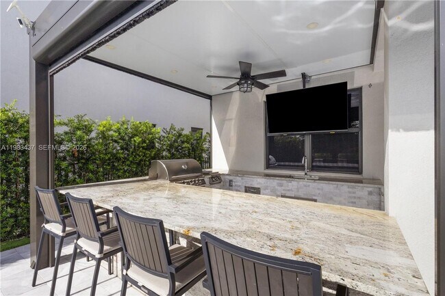 Building Photo - 4335 SW 174th Ave