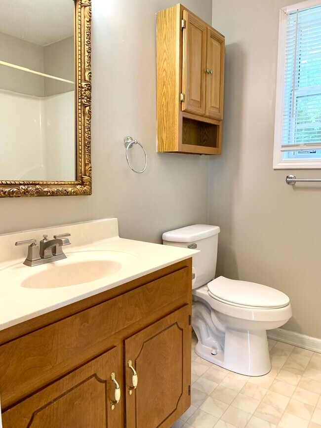 Building Photo - 1024 Poppy Seed Dr