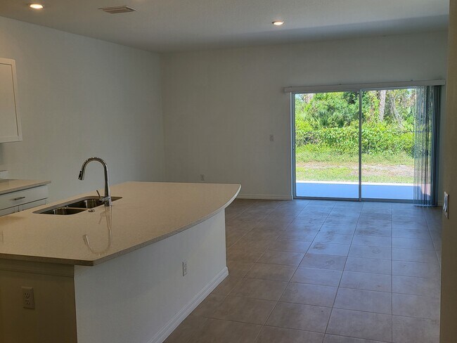 Building Photo - 15104 Cuzcorro Ct