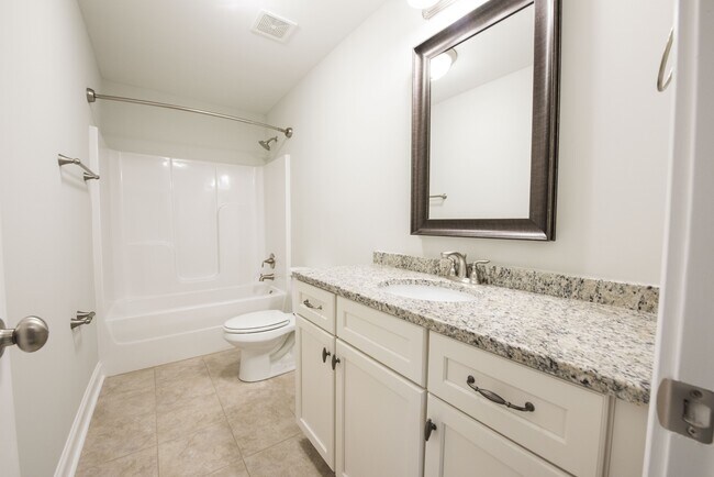 Building Photo - 2304 Snowshill Ln