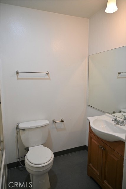 Building Photo - 497 S El Molino Ave