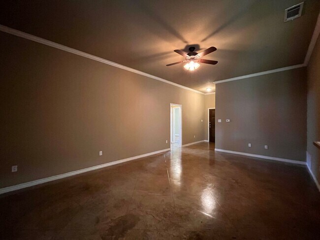 Building Photo - 3037 Breton St