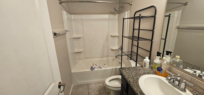 Building Photo - 13812 Sherman Ave