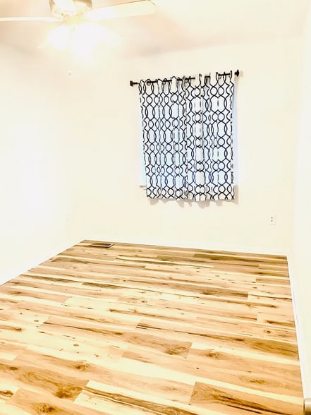 Building Photo - 527 Tibet Ave