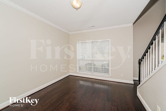 Building Photo - 531 Forest Lakes Dr