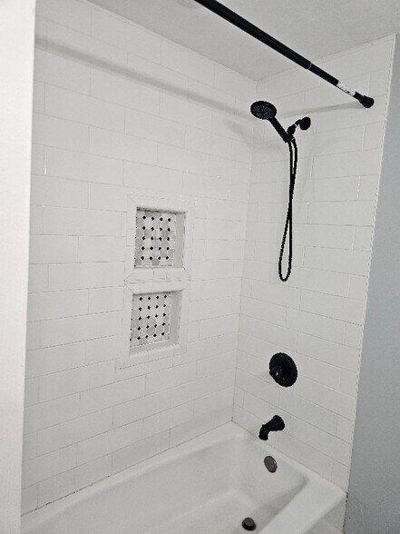 Building Photo - 7504 Conser