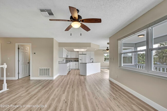 Building Photo - 3276 Rose Arbor Dr