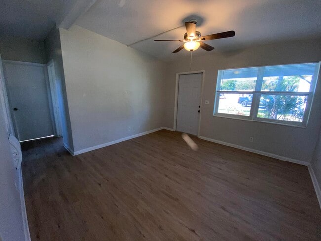 Building Photo - 110 Old Spanish Trail