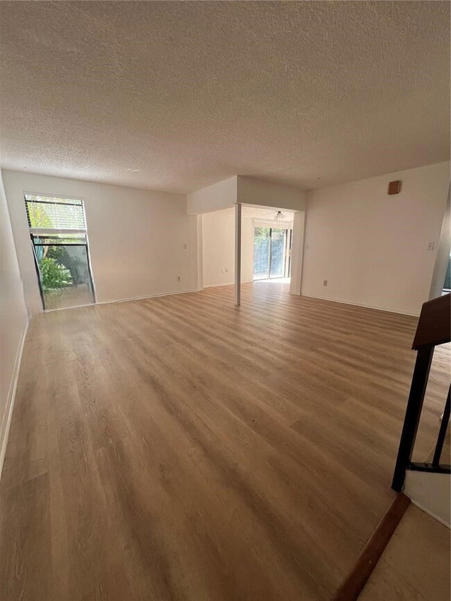 Building Photo - 6834 SW 128th Pl