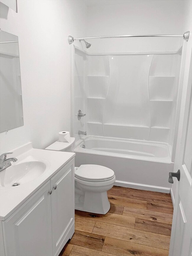 Building Photo - 534 Hanover Dr