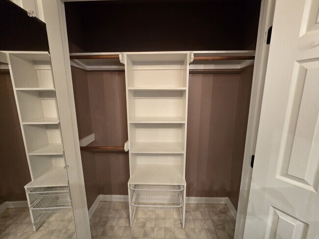 Building Photo - 10008 Ligon Mill Rd