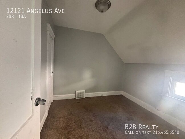 Building Photo - 12121 Angelus Ave