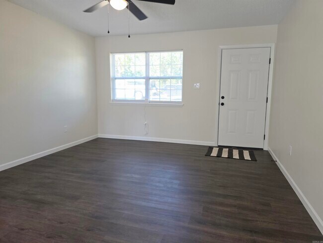 Building Photo - 3123 Ward Dr