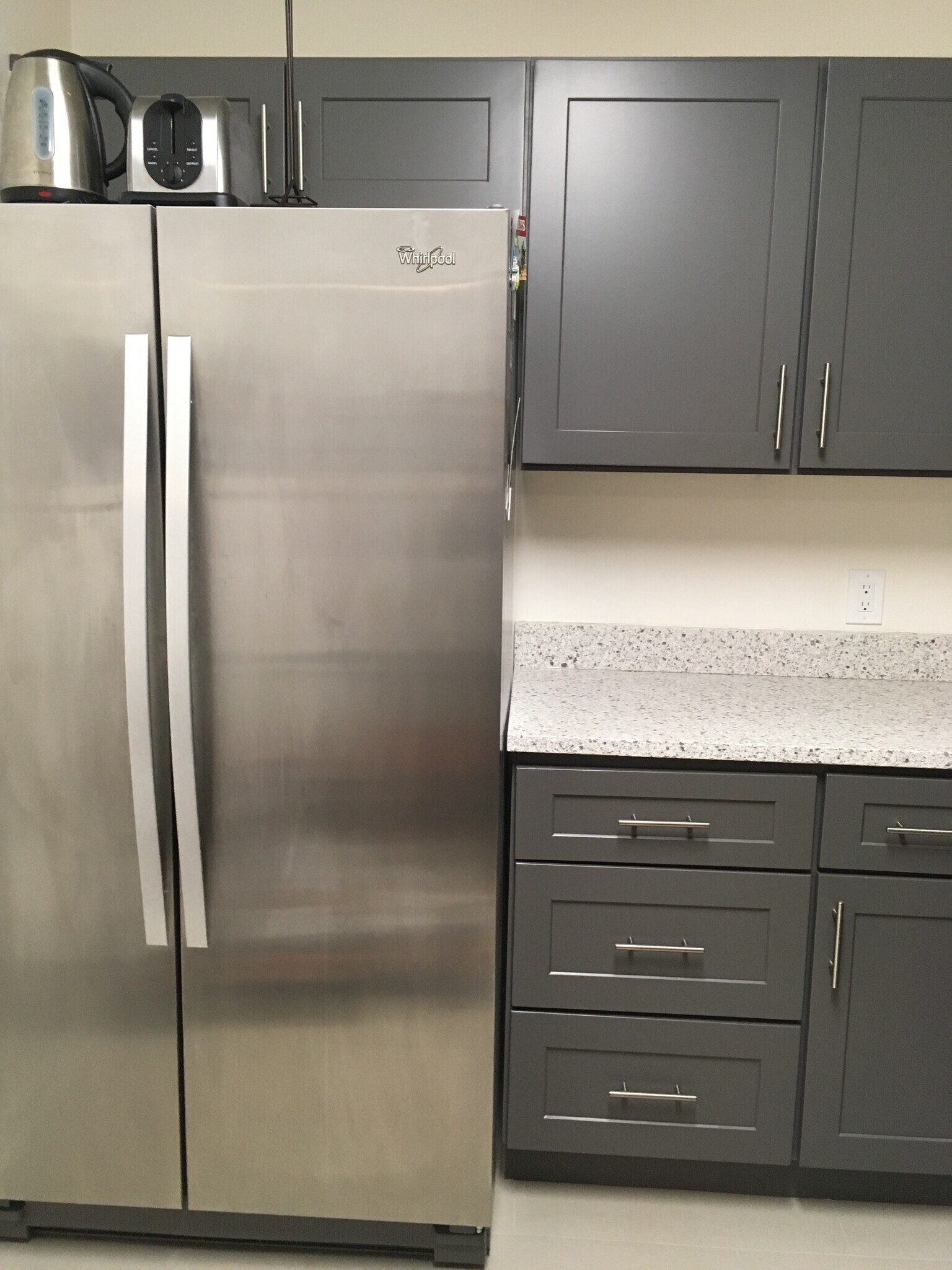 Stainless steel kitchen appliances - 5101 River Rd