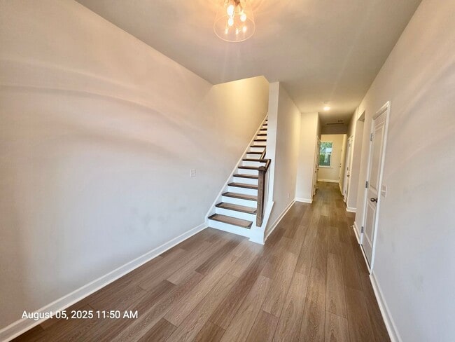 Building Photo - Beautiful 4 bedroom + flex space - Wescott...