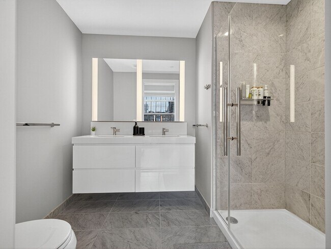 Building Photo - 135 Seaport Blvd