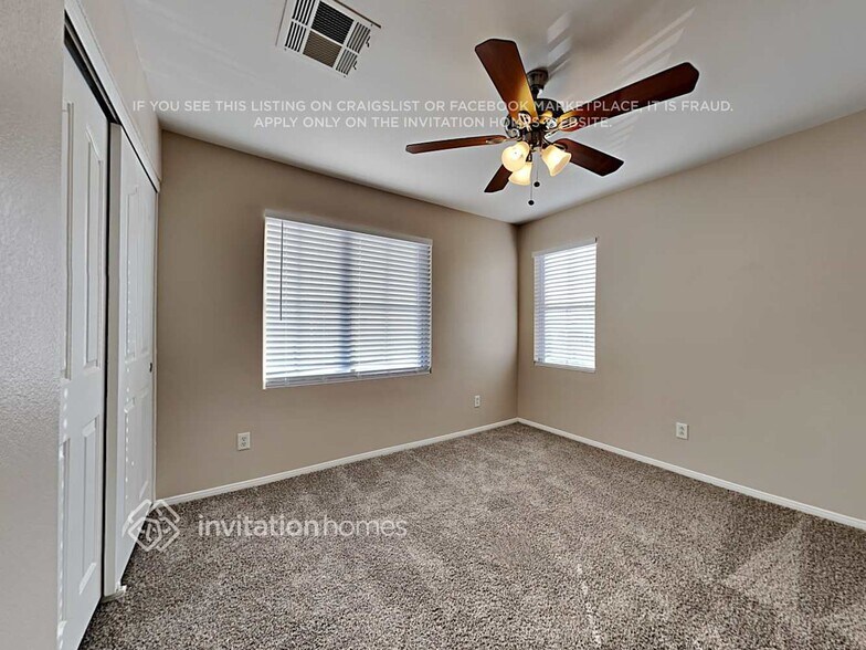 Building Photo - 7394 Longhorn Lodge Ave