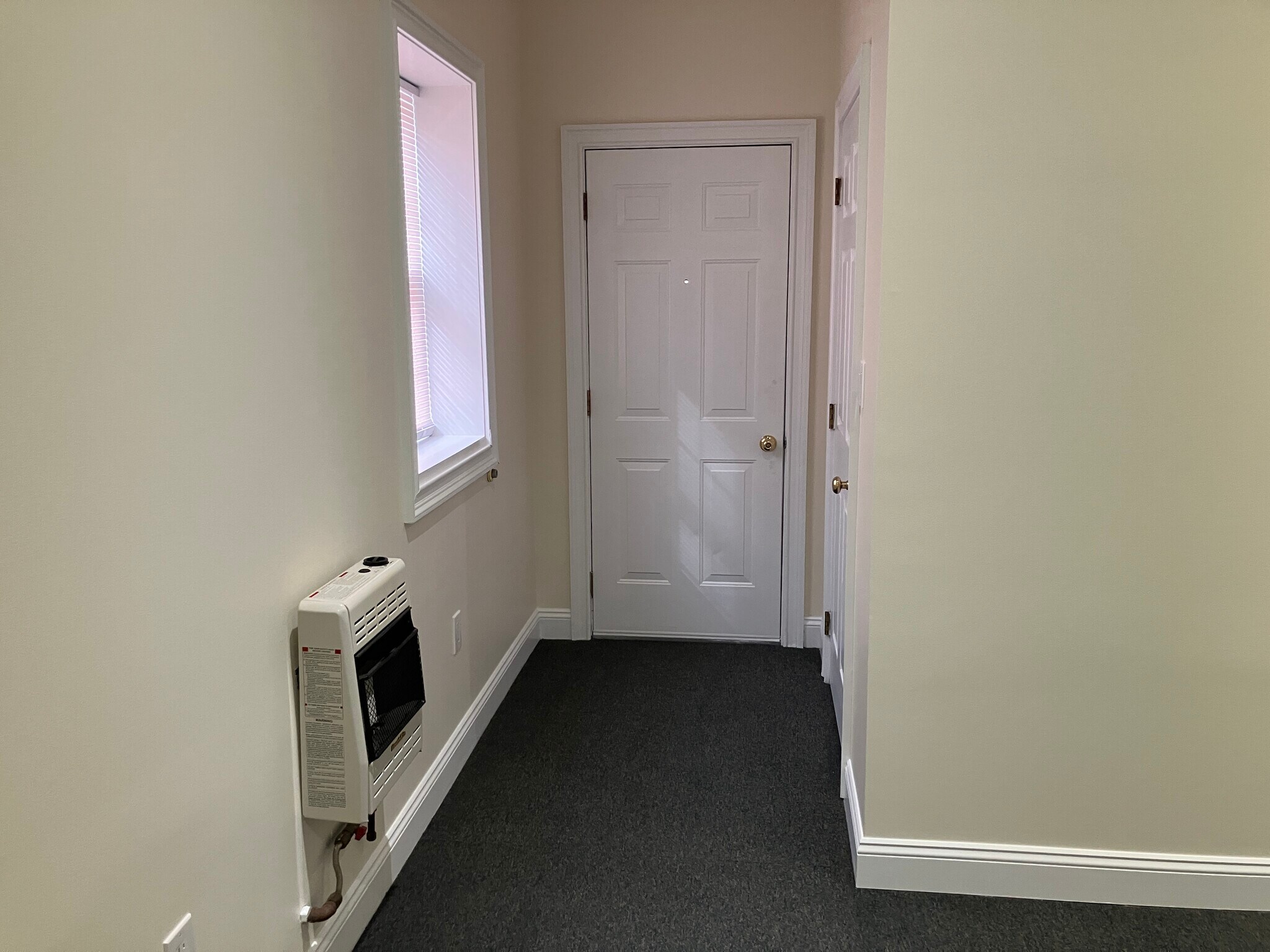 Building Photo - 507 Pine St