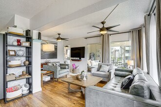 Building Photo - 222 Ka?iulani Avenue-SI FL6-ID1609154P