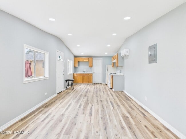 Building Photo - 300 Gauthier Rd