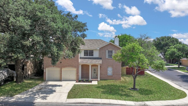 Building Photo - Beautiful updated two-story home w/4 Bedrooms