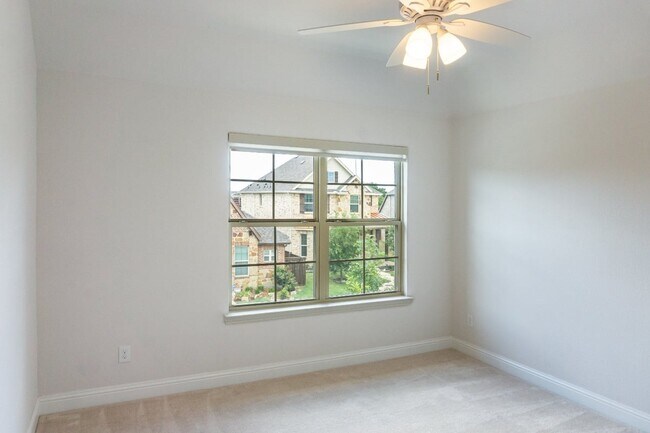 Building Photo - 8016 Sunflower Ln