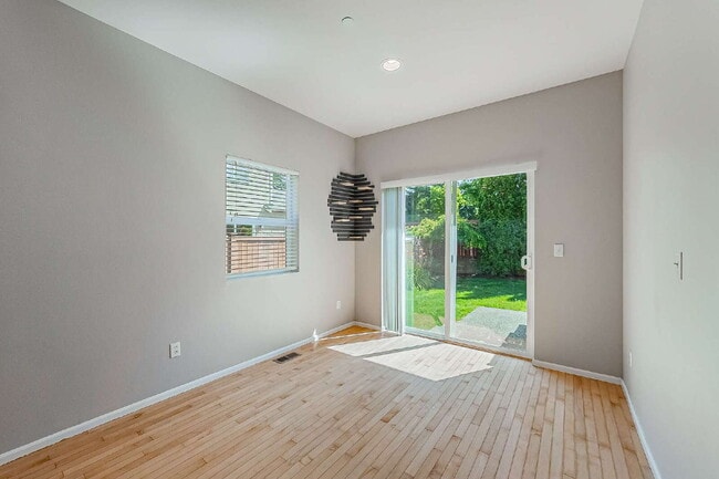 Building Photo - This is a beautiful property in the Savana...