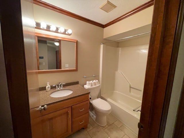 Building Photo - 208 Greenleaf Dr