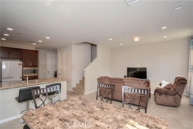 Building Photo - 3212 Willow Creek Rd