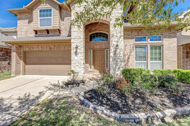 Building Photo - 2414 Garden Falls Dr