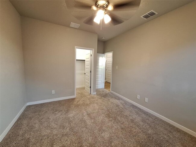 Building Photo - 758 Staglin St