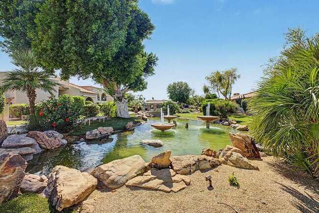 Building Photo - 8407 E Del Camino Dr