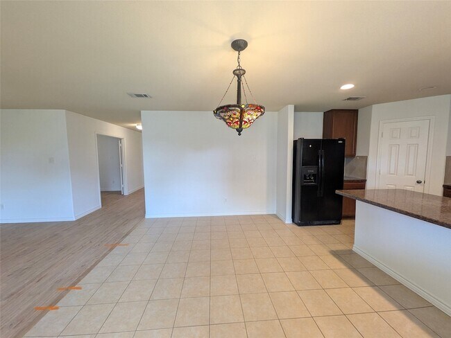 Building Photo - 5760 Fountain Flat Dr