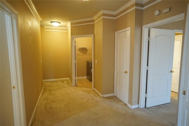 Building Photo - 18004 Villa Creek Dr